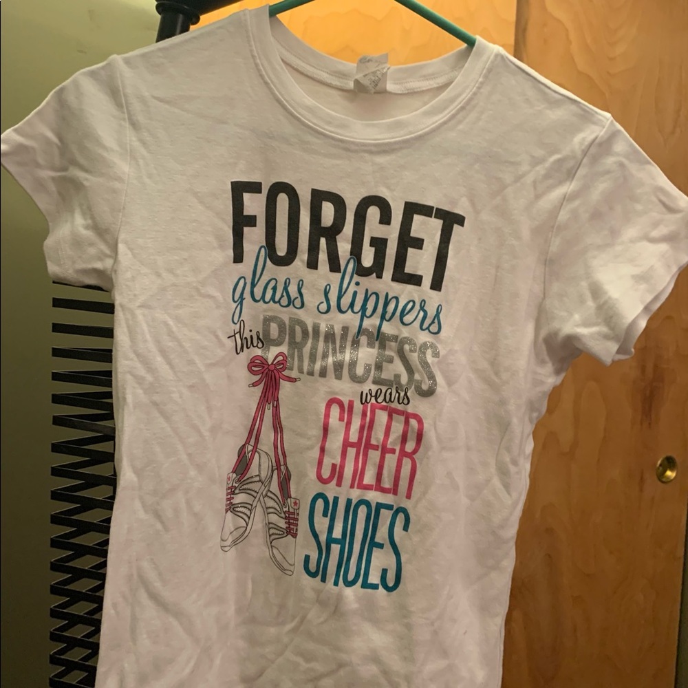 Adult size medium Cheerleader saying shirt